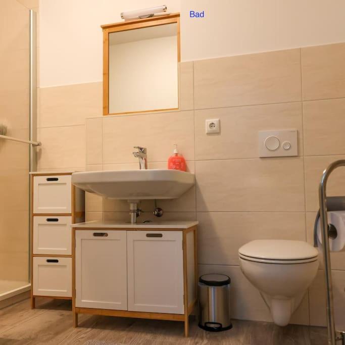 Freundliche Wohnung Mit Parkplatz Und Terrasse Neubrandenburg Eksteriør billede